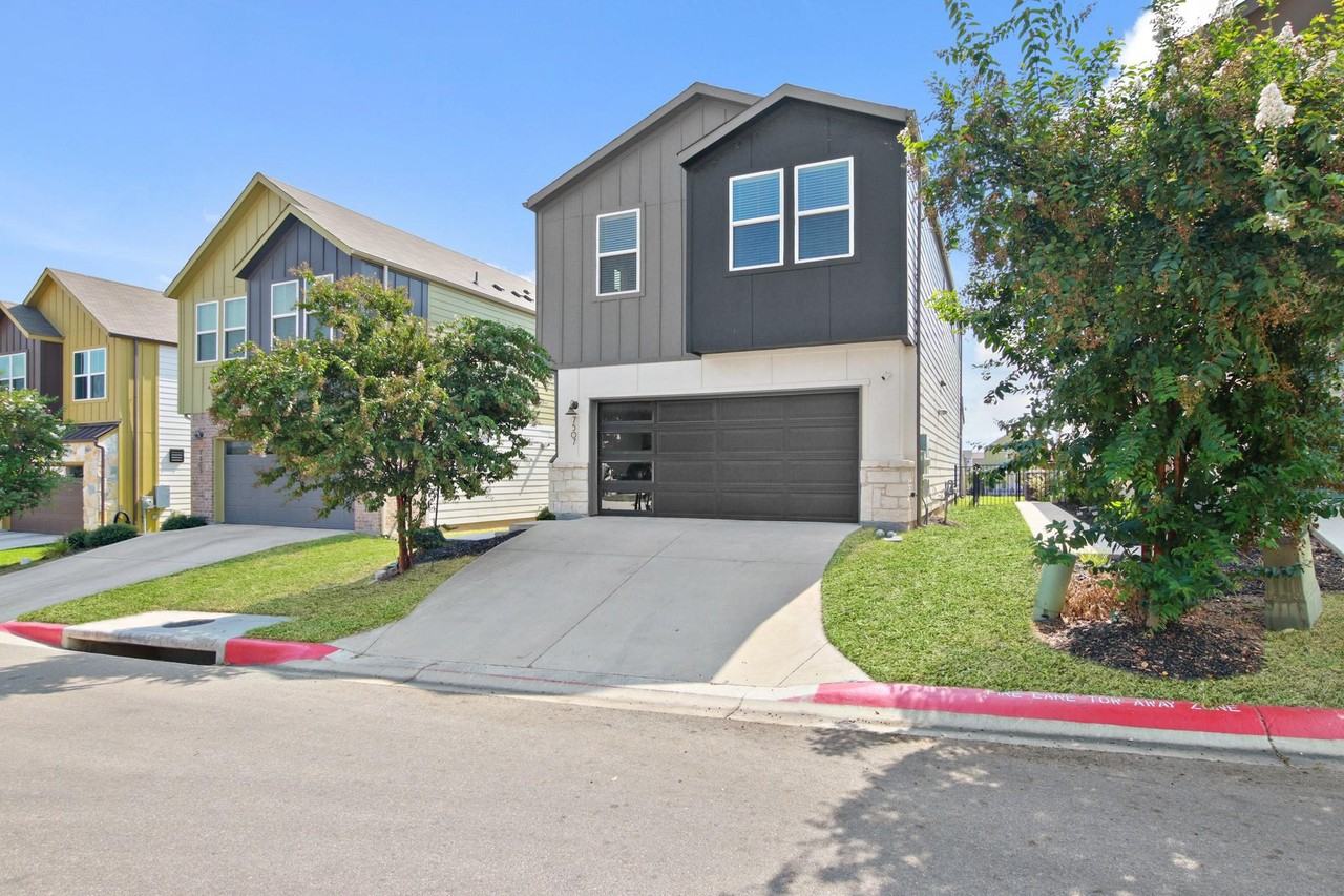 7507 Grand Linden Way - Photo 2 of 27