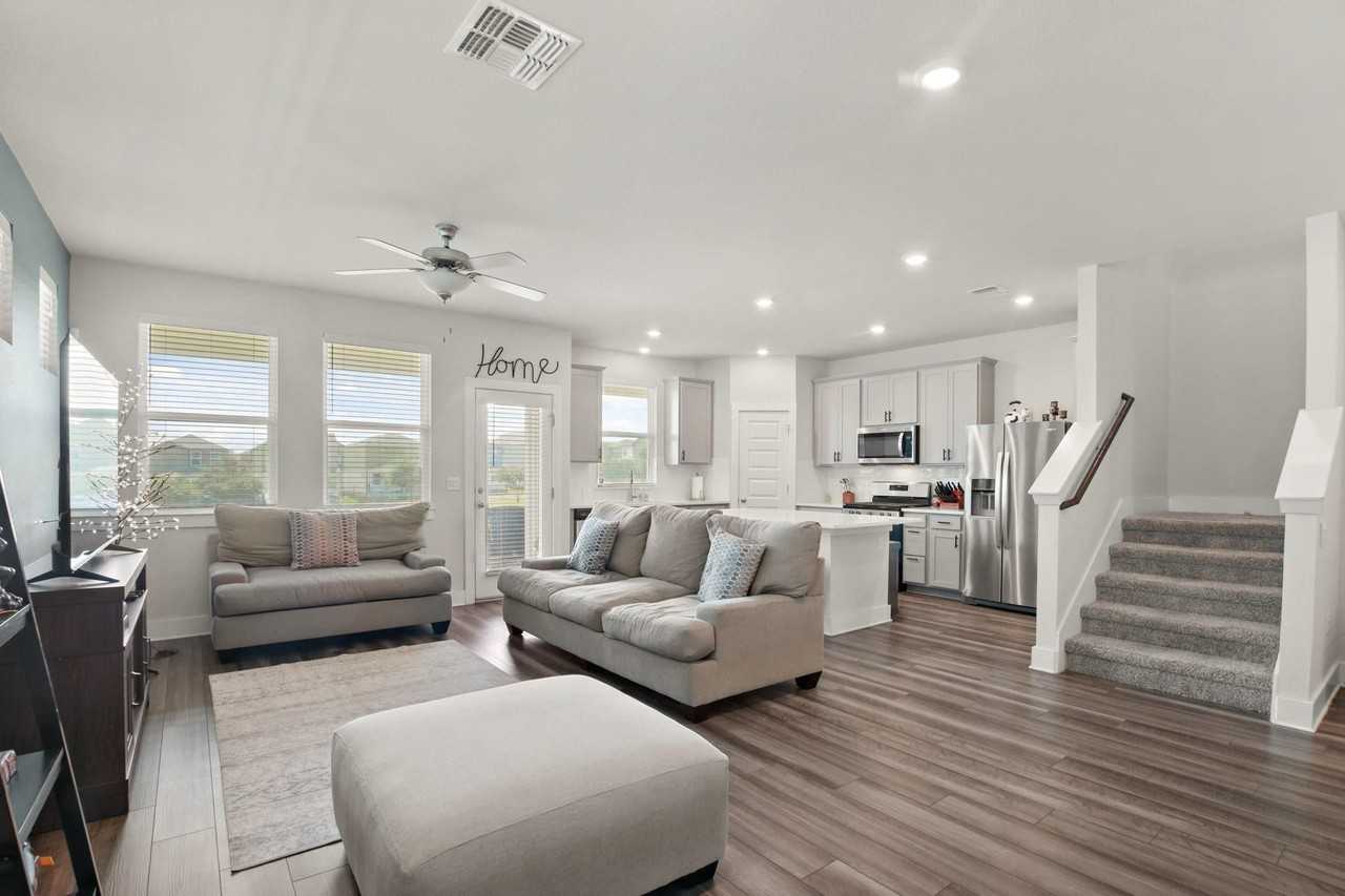 7507 Grand Linden Way - Photo 4 of 27