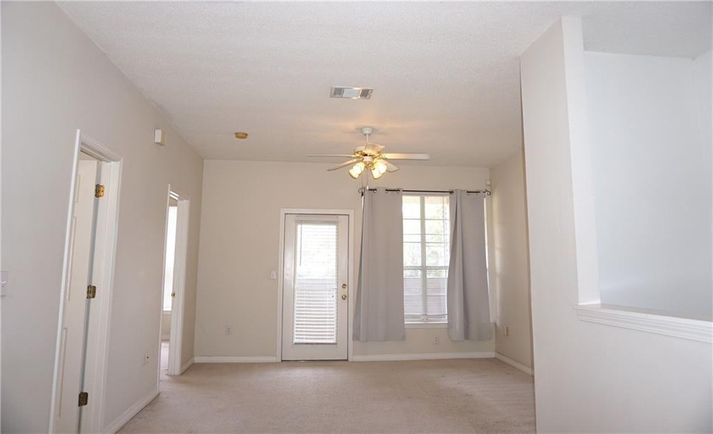 519 Spartan Dr - Photo 3 of 12
