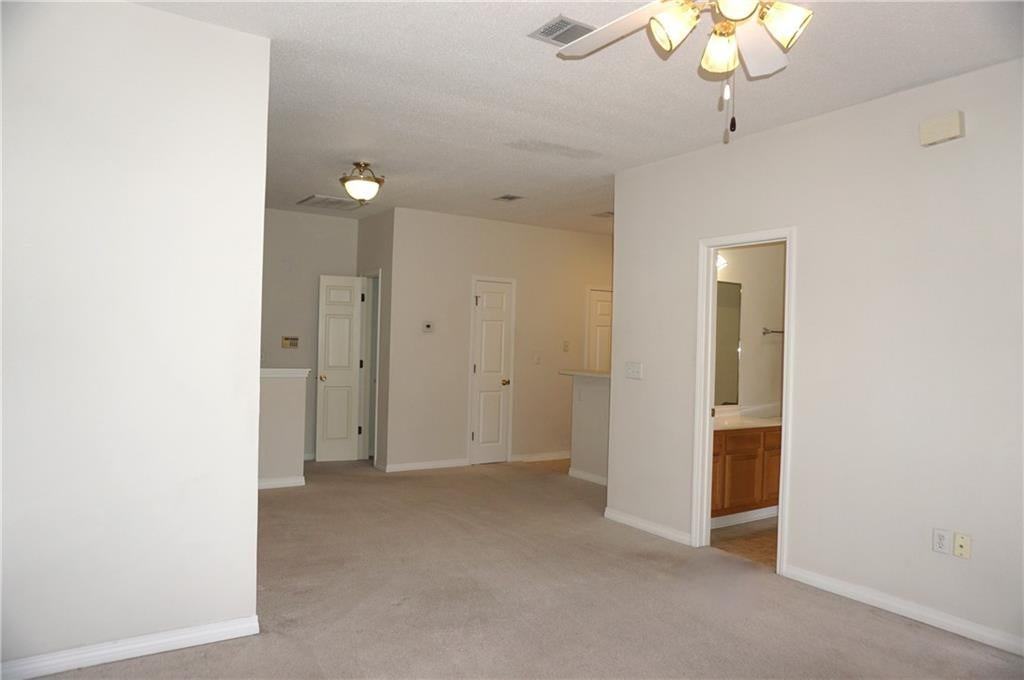 519 Spartan Dr - Photo 4 of 12