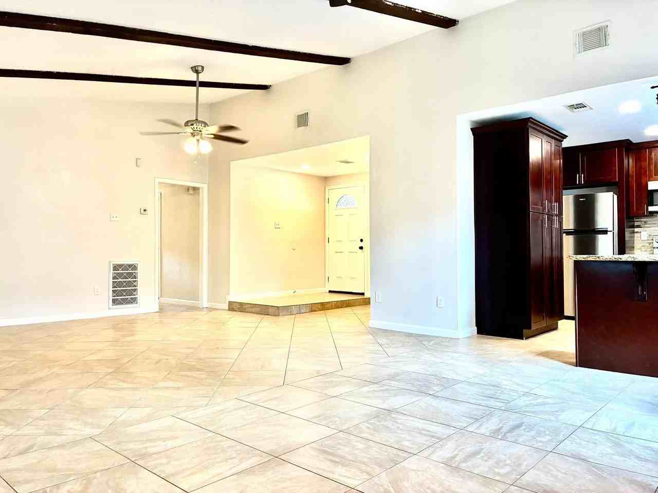 16927 Hibiscus Ln - Photo 6 of 18