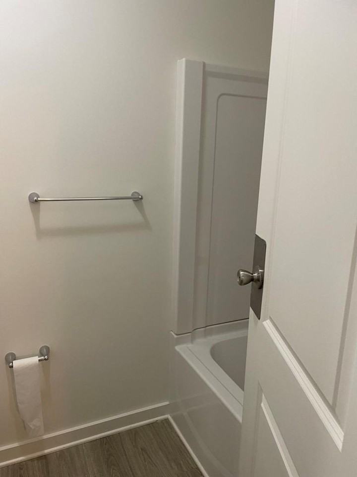 401 S 2nd Ave Apt B - Photo 5 of 12