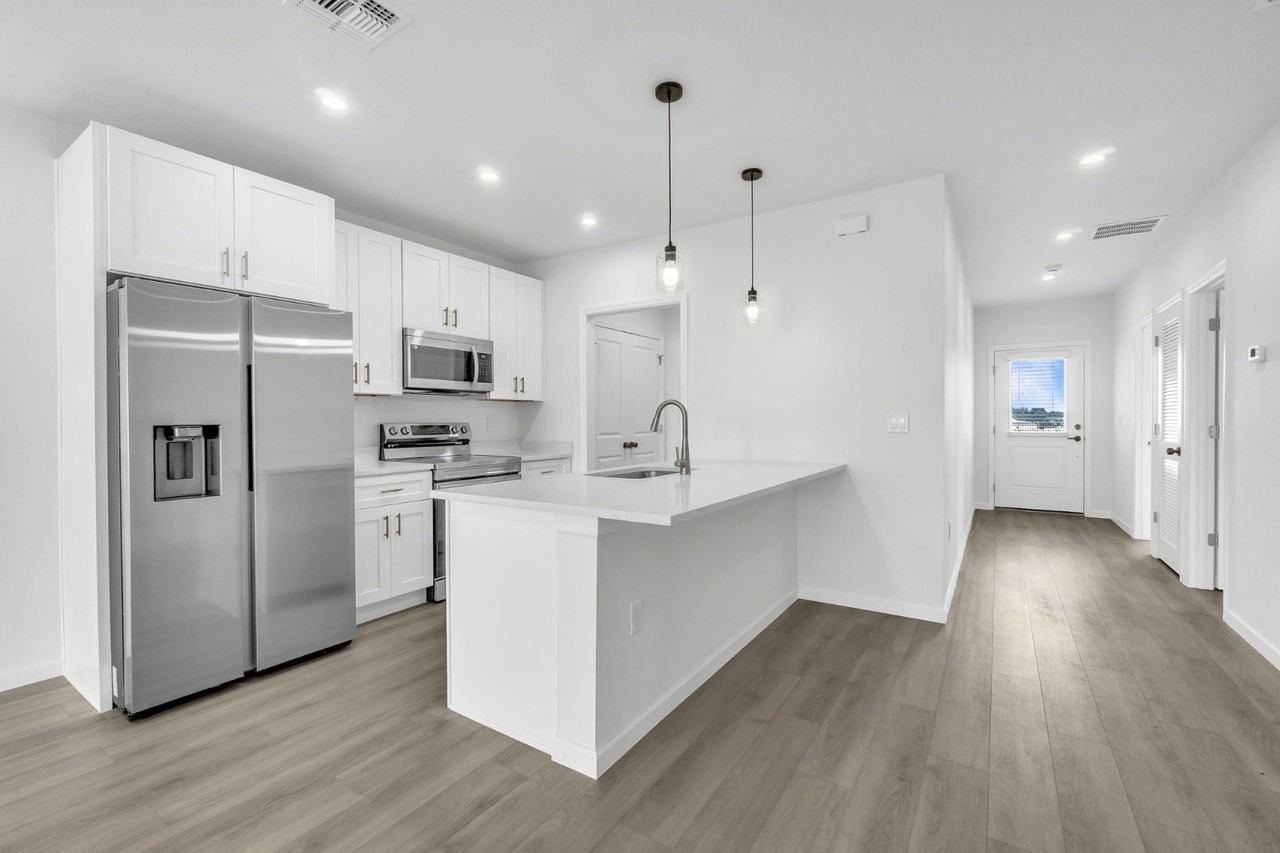 2535 Slim Haywood Ave - Photo 7 of 37