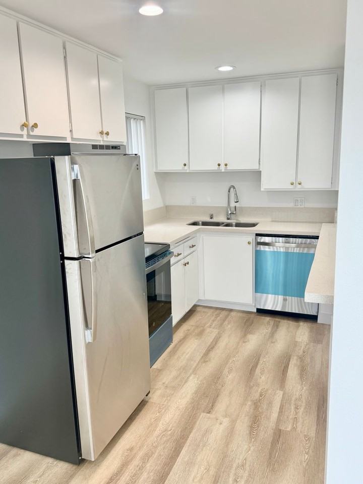 Monterey 1448 - Photo 3 of 34