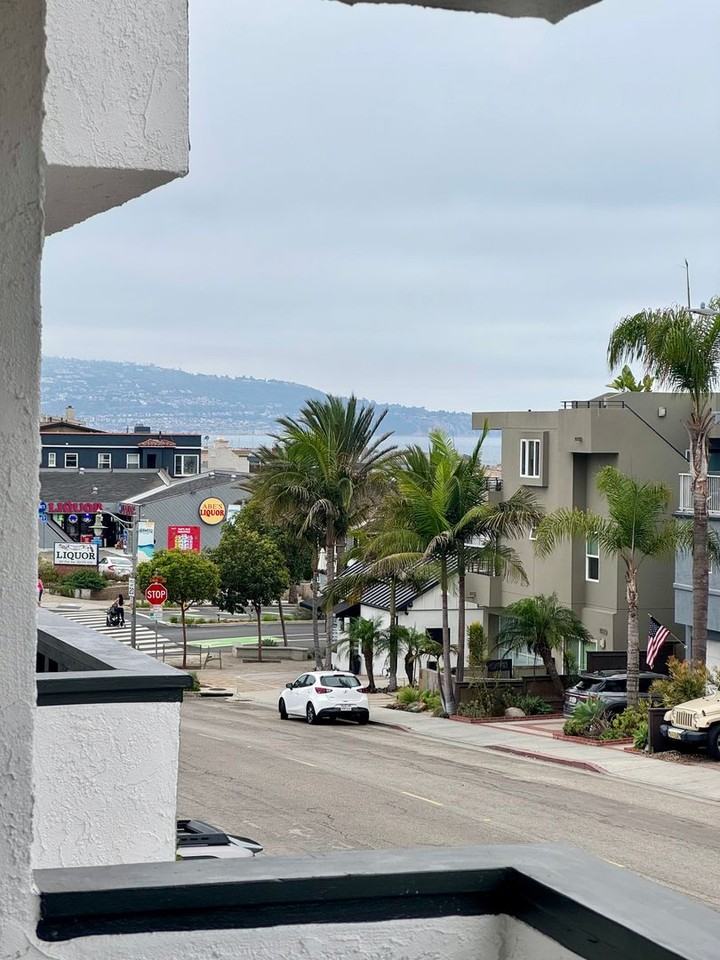 Monterey 1448 - Photo 6 of 34