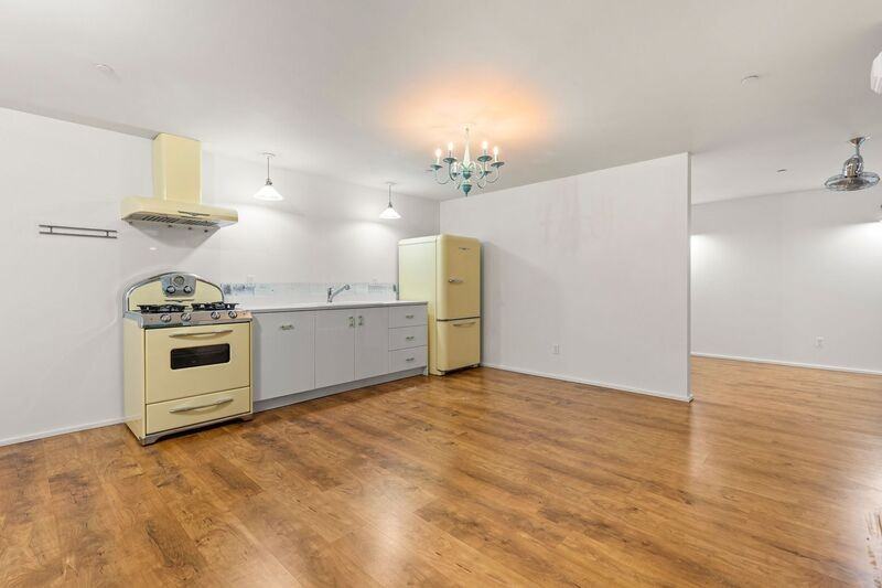 3923 Ne Mallory Ave #B - Photo 2 of 16