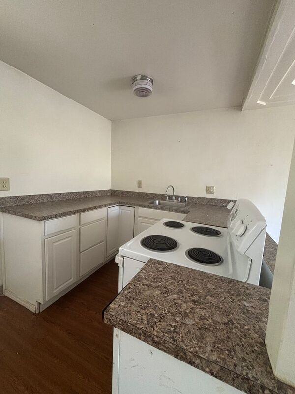 620 E 19th Ave - Photo 4 of 9