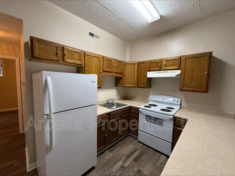 420 W Jackson Blvd #26 - Photo 5 of 11