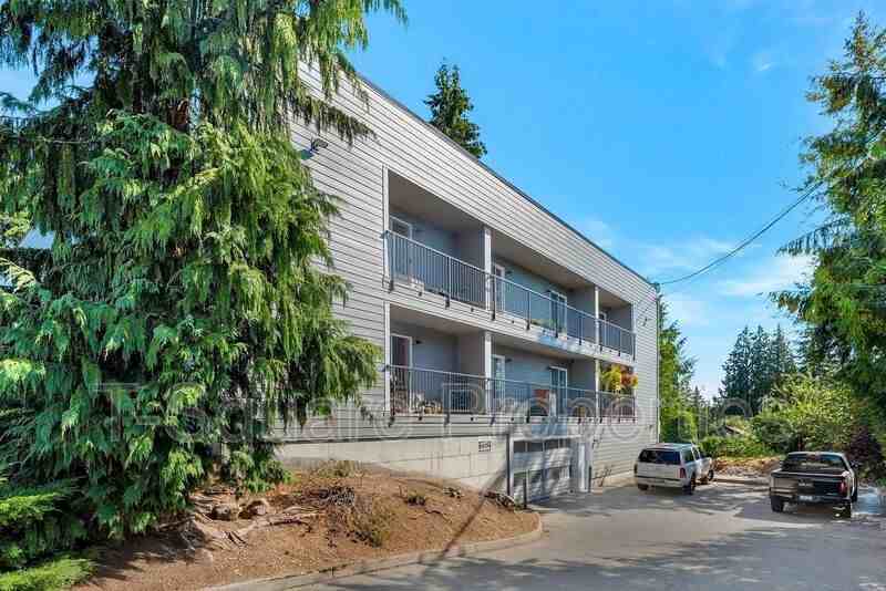 225 164th St Se #102 - Photo 4 of 9