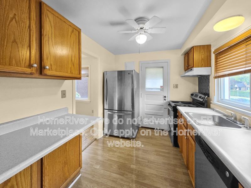 5508 Forbes Ave - Photo 2 of 20