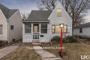 featured image of 1918 Fairfax Rd