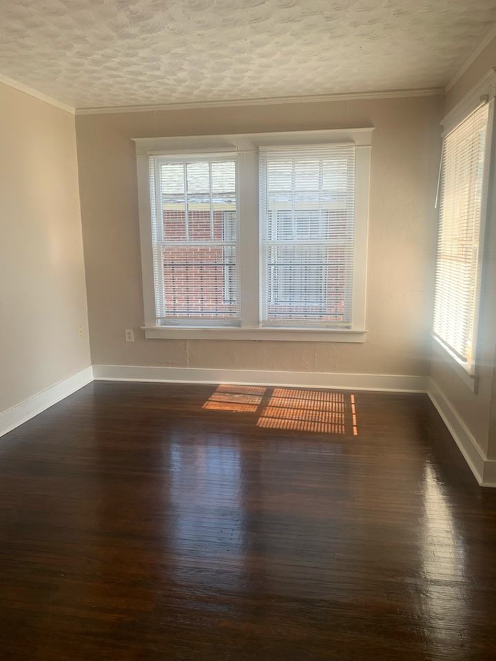 1616 Kendale Ave - Photo 3 of 7