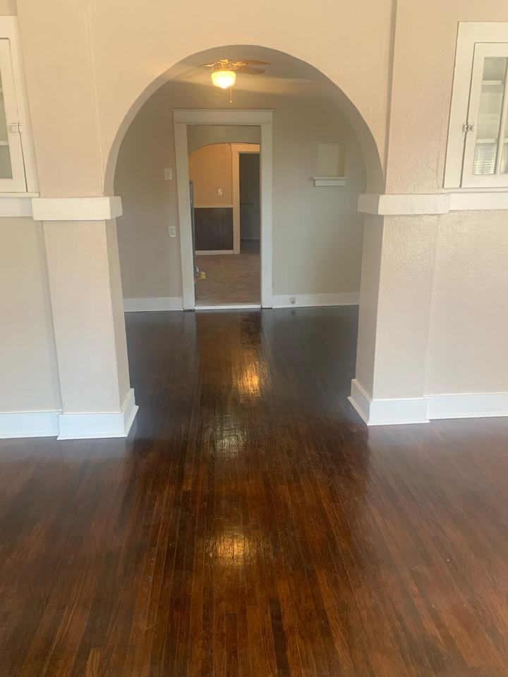 1616 Kendale Ave - Photo 4 of 7