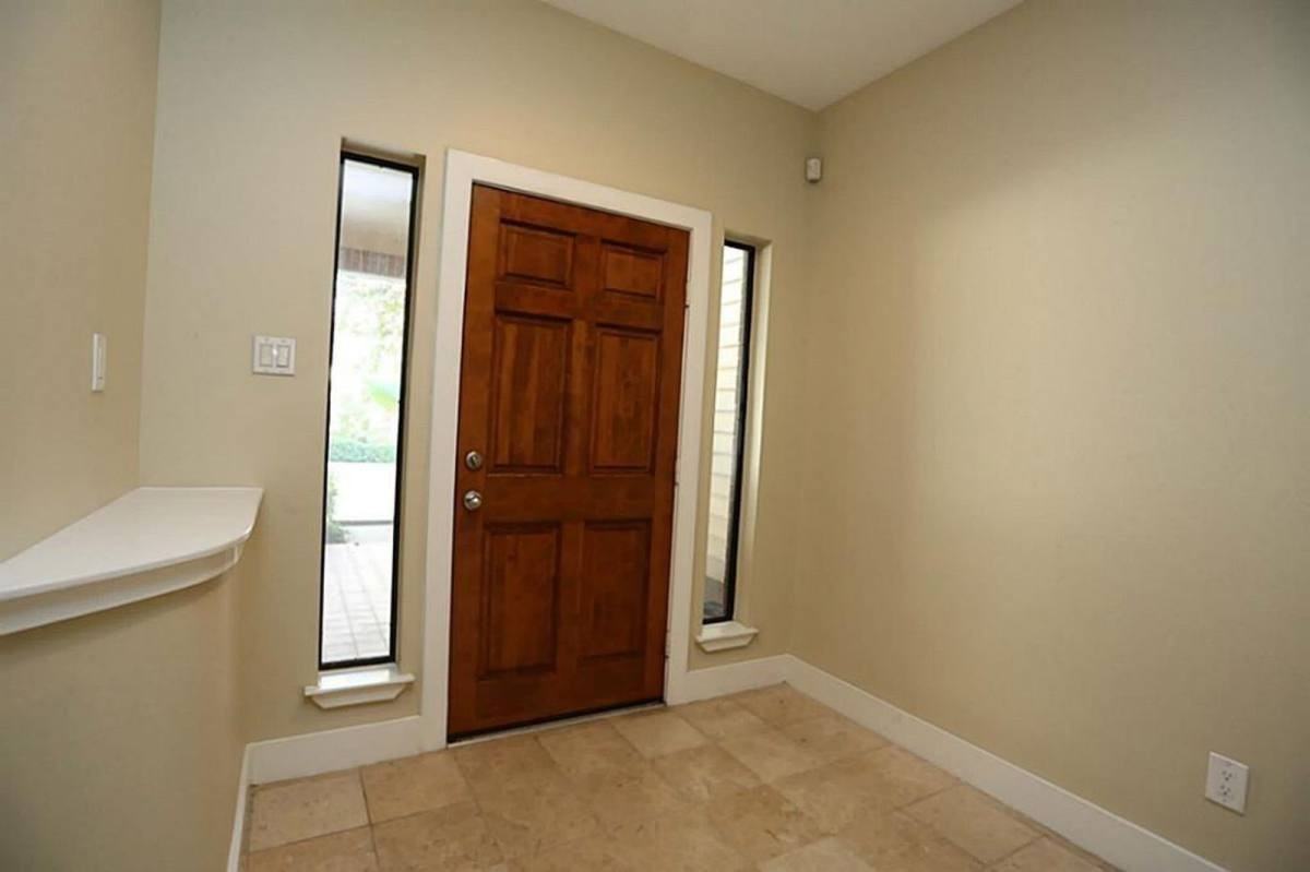 3576 Link Valley Dr - Photo 2 of 10