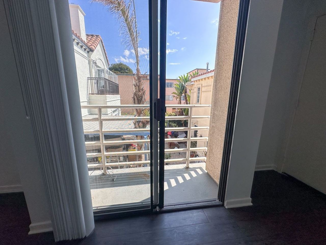 2616 6th St - Photo 2 of 13