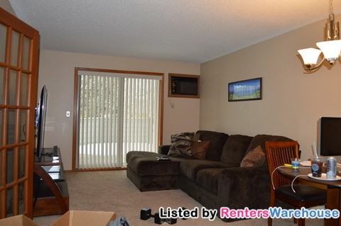 2160 Ridge Dr - Photo 2 of 12