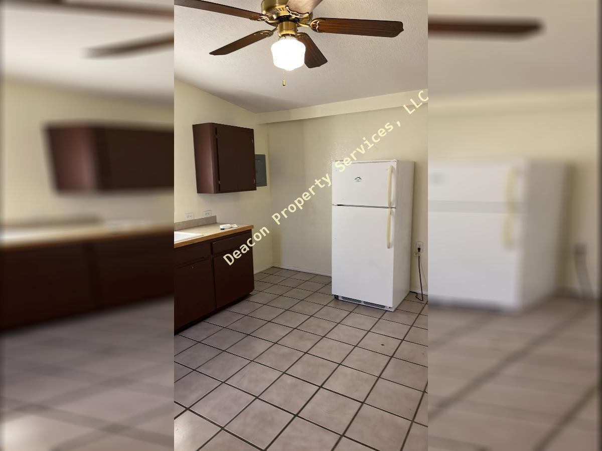 907 Coal Ave Sw - Photo 2 of 15