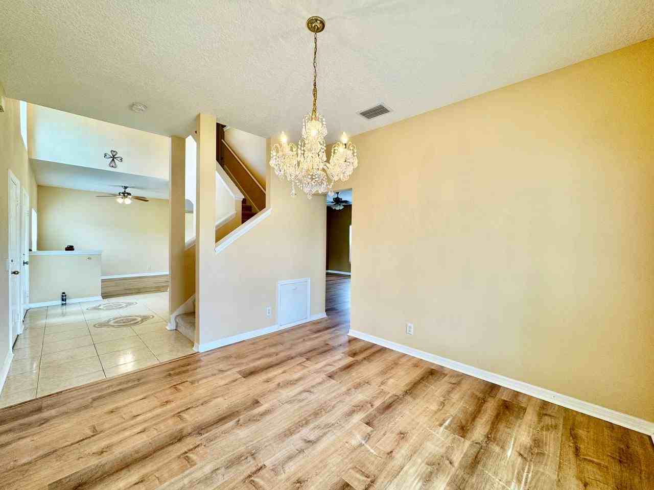 884 Addison Dr Ne - Photo 5 of 50