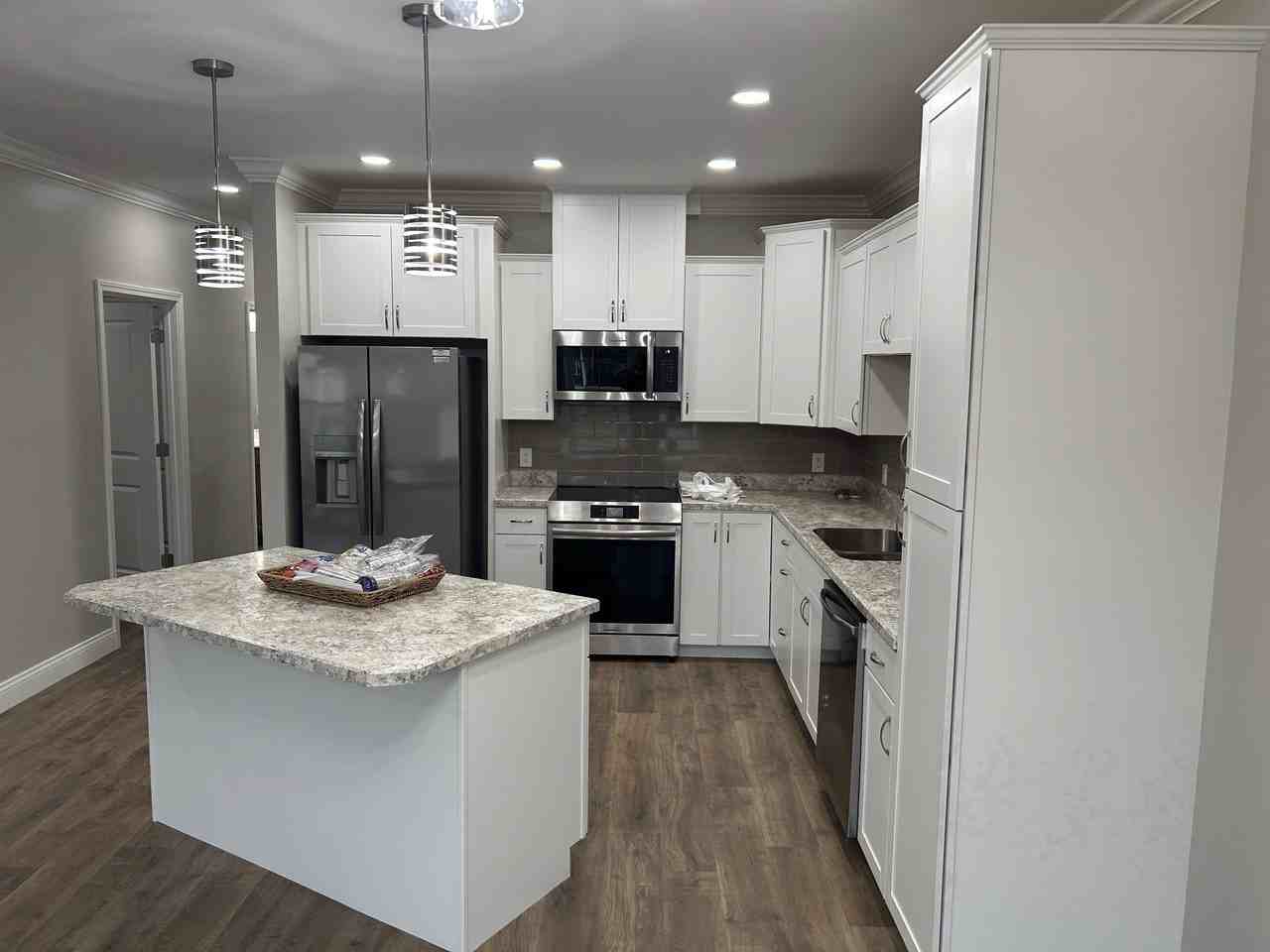 2964 Enclave Ct - Photo 2 of 23