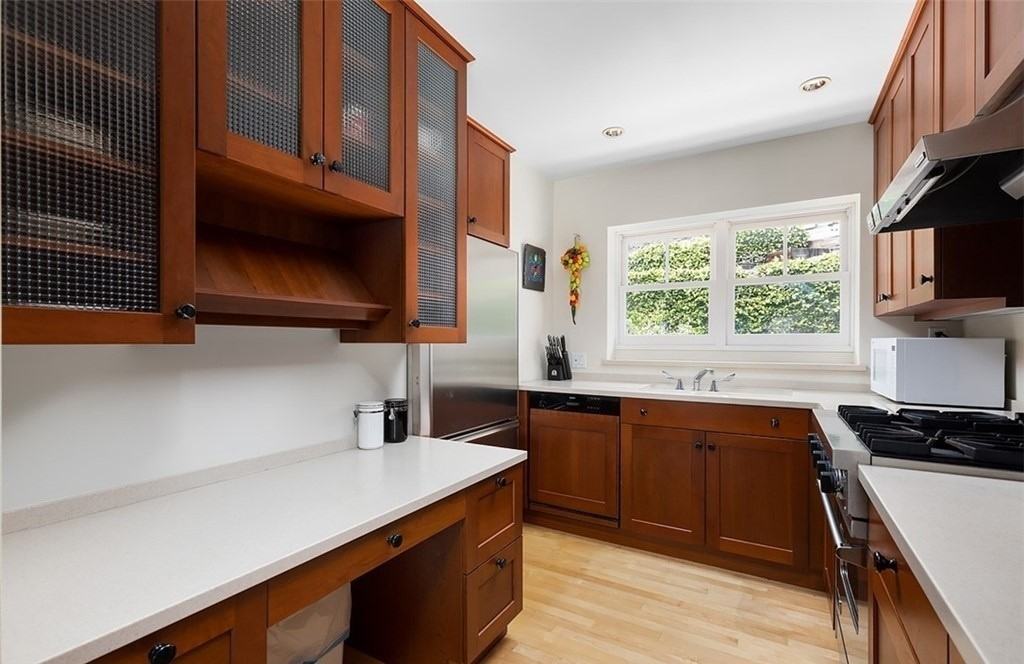 959 Oriole Dr - Photo 3 of 4