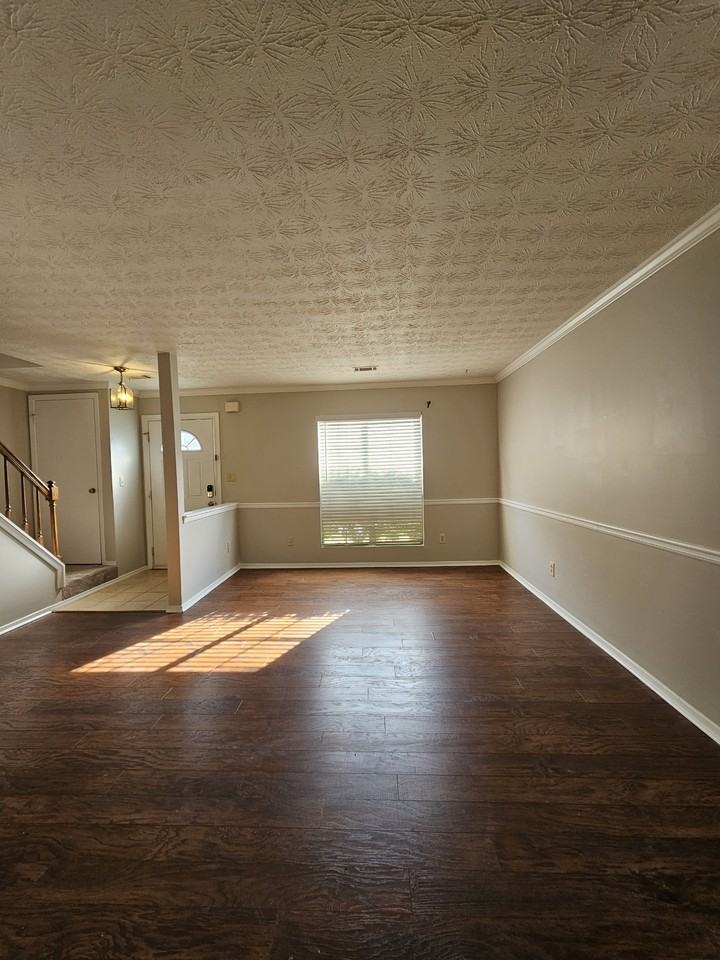 3065 Shadow Walk Ln - Photo 2 of 13