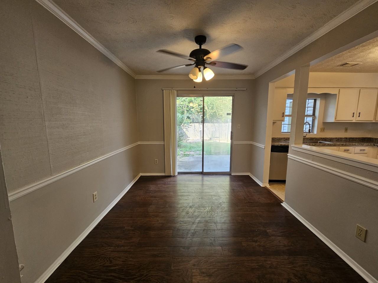 3065 Shadow Walk Ln - Photo 3 of 13