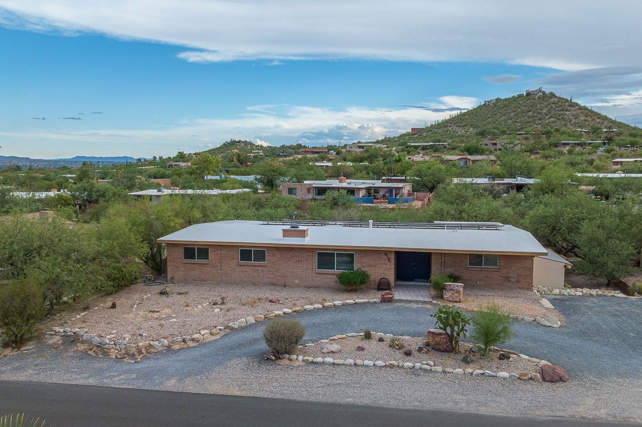 8250 E Rawhide Trl - Photo 3 of 36