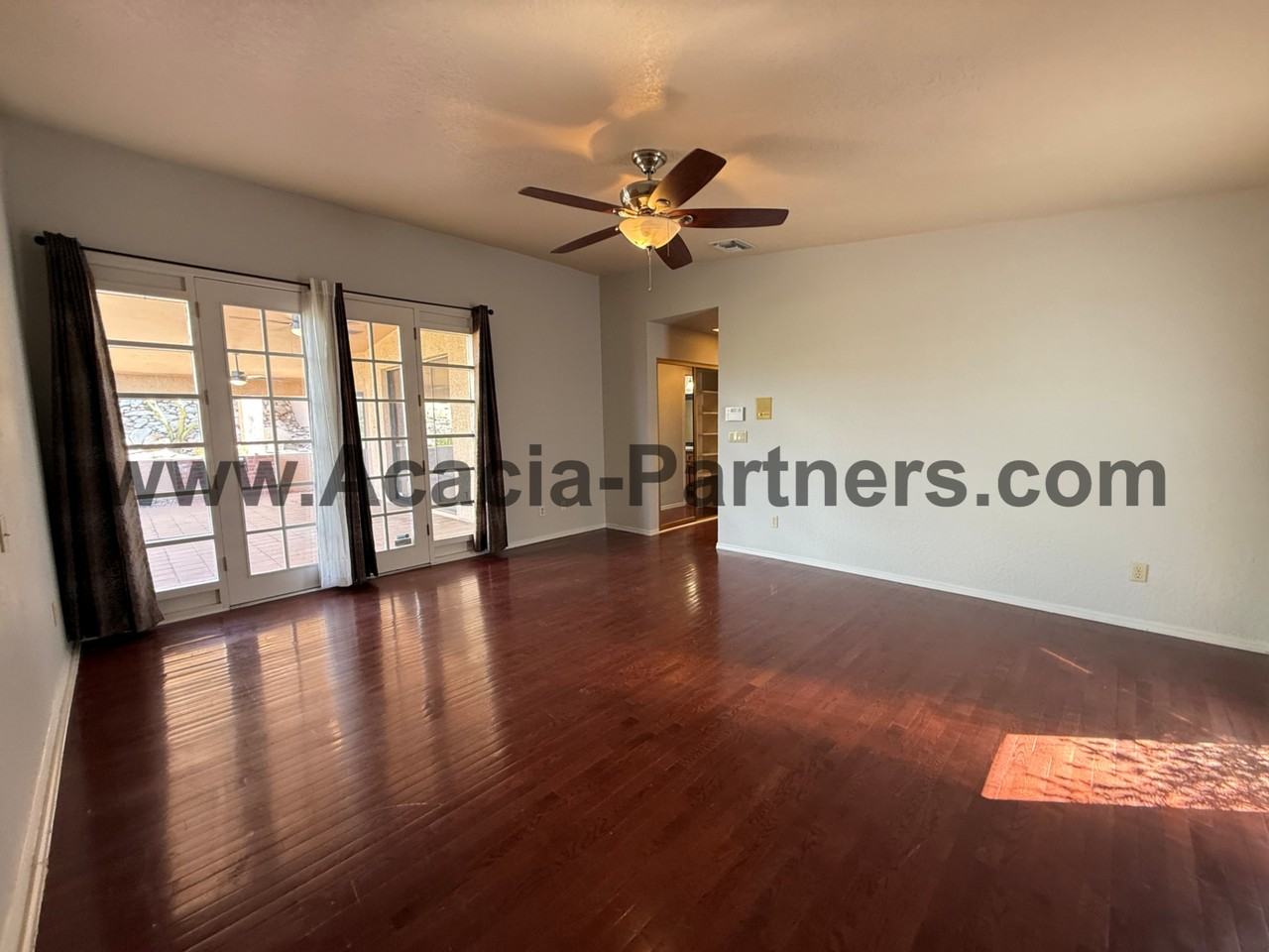 4221 N Summer Set Dr - Photo 3 of 25