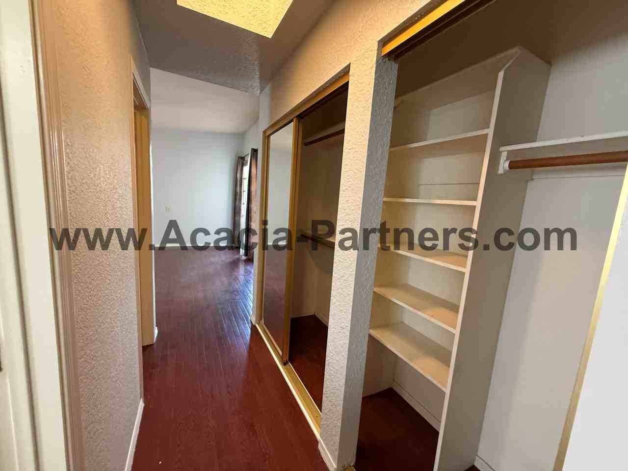 4221 N Summer Set Dr - Photo 5 of 25