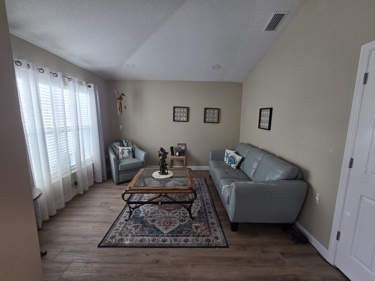15001 Hummingbird Rd - Photo 2 of 20