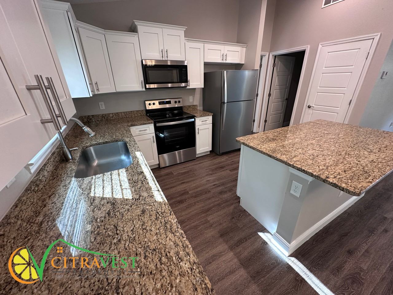 9793 N Athenia Dr - Photo 5 of 15