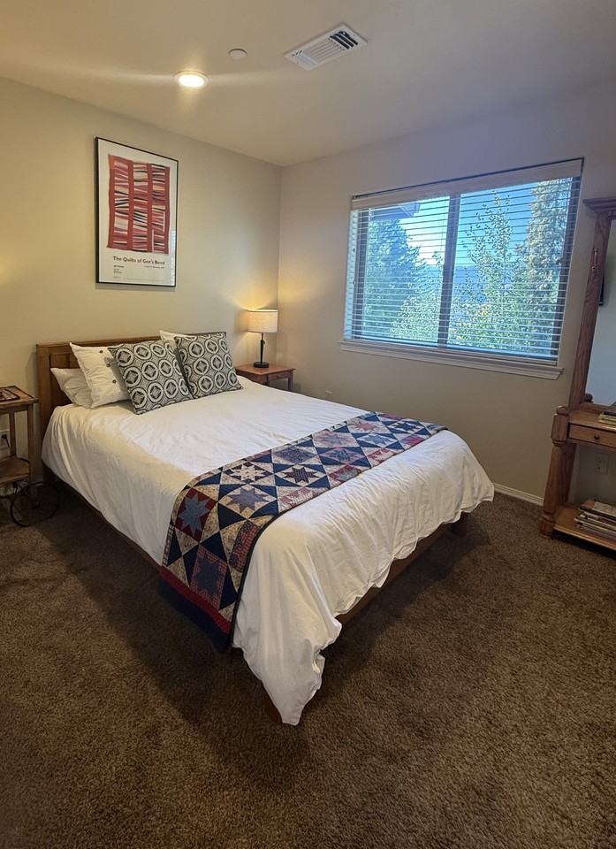 405 Alder St - Photo 5 of 28