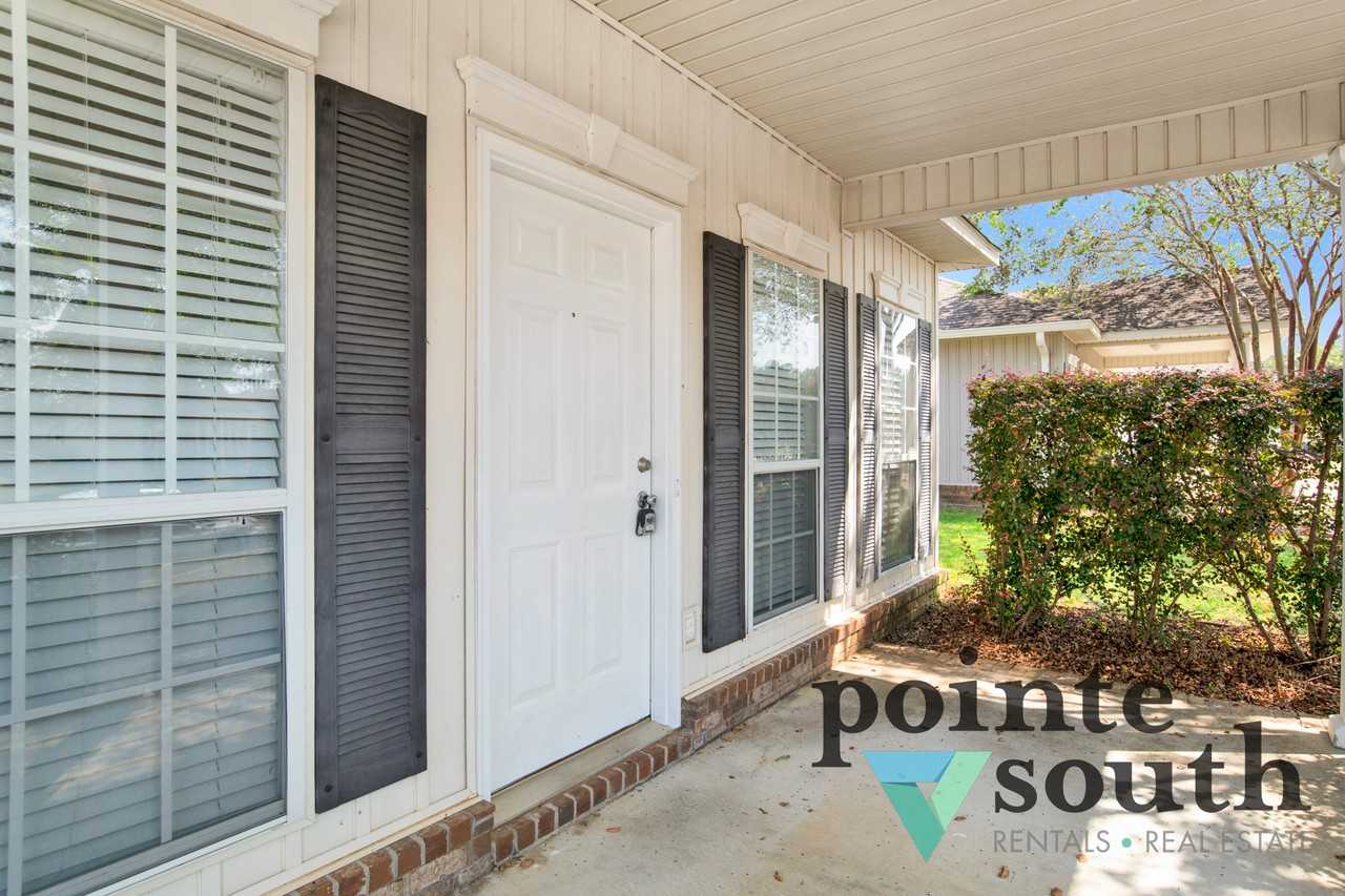 33171B Stables Dr - Photo 5 of 29