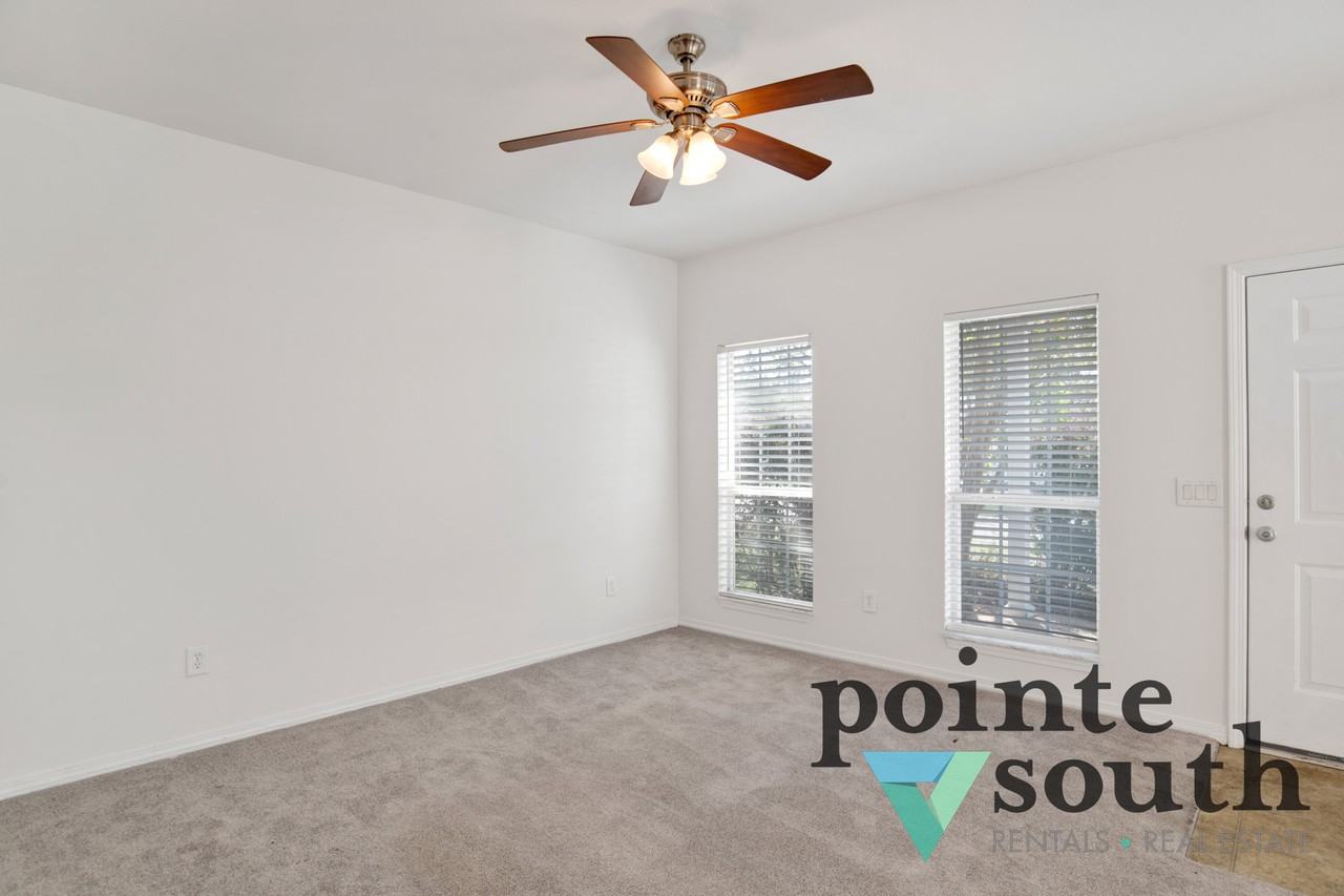 33171B Stables Dr - Photo 7 of 29