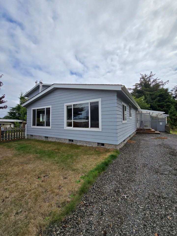 365 Sw Pacific View St - Photo 2 of 34