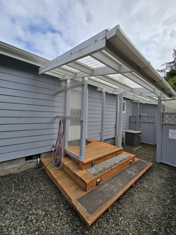 365 Sw Pacific View St - Photo 5 of 34