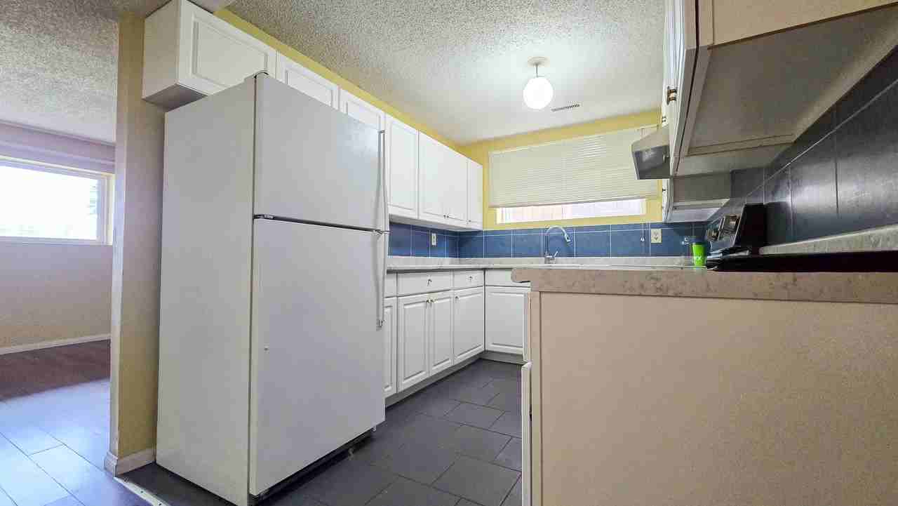 1513 36 St Se - Photo 2 of 19