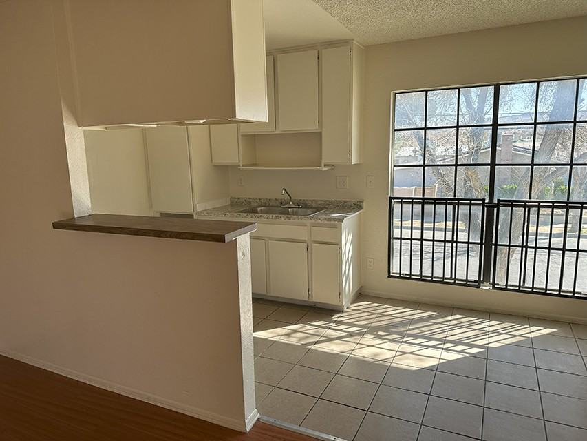 215 East Avenue Q 10 #9 - Photo 2 of 8