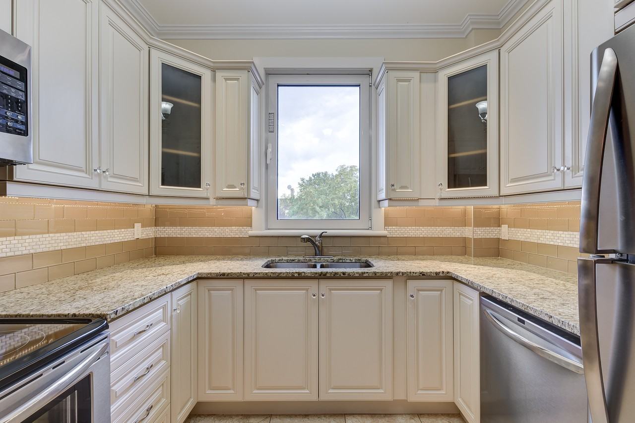 6116 Rue Jeanne-Mance - Photo 2 of 21