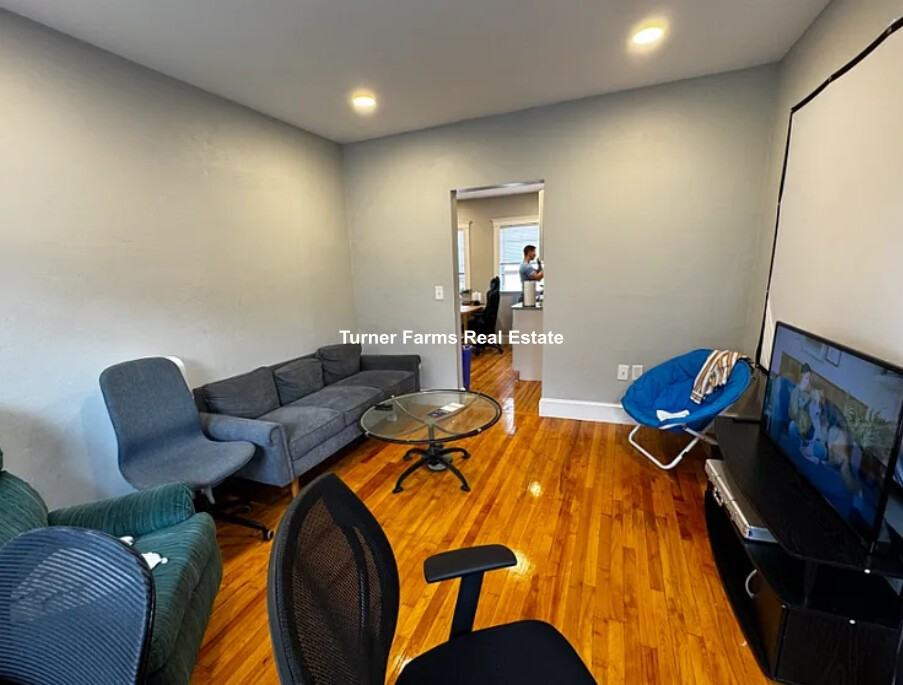 Frederick Ave #2 - Photo 5 of 13