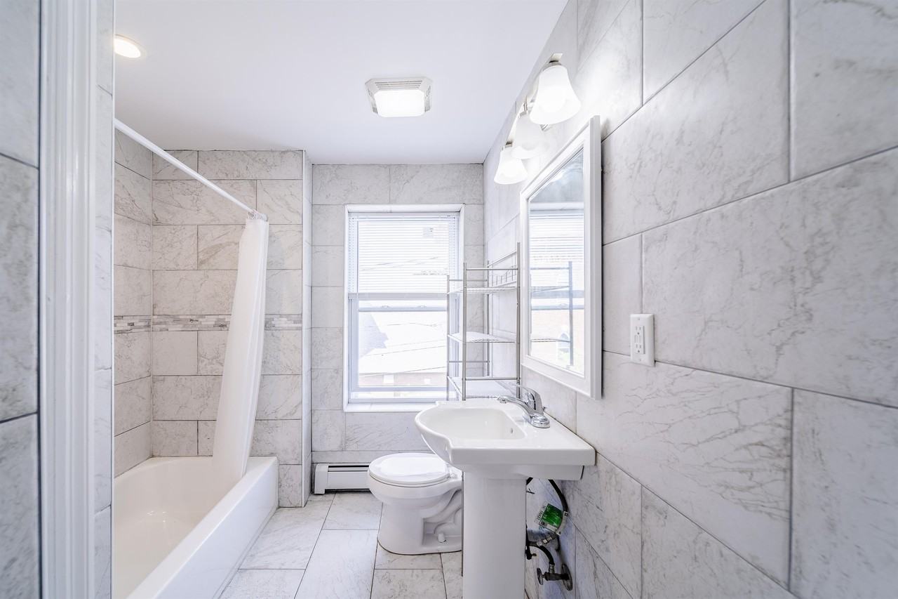 136 9th Street - Photo 5 of 50