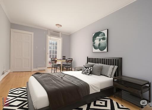 E 9th St #7 - Photo 5 of 7