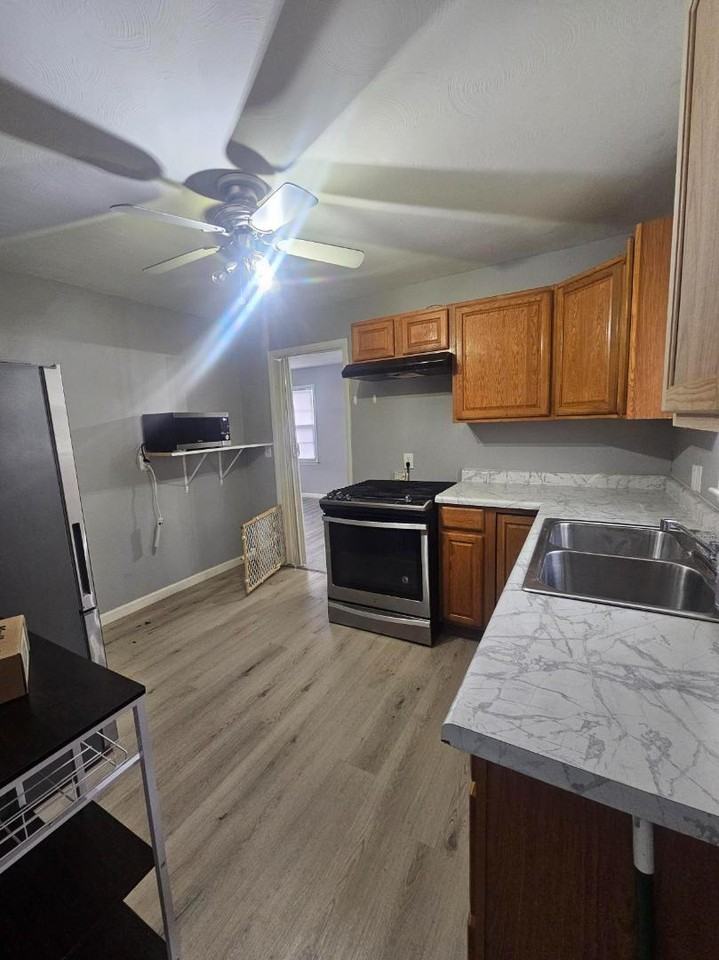 3205 Emmet St - Photo 6 of 12