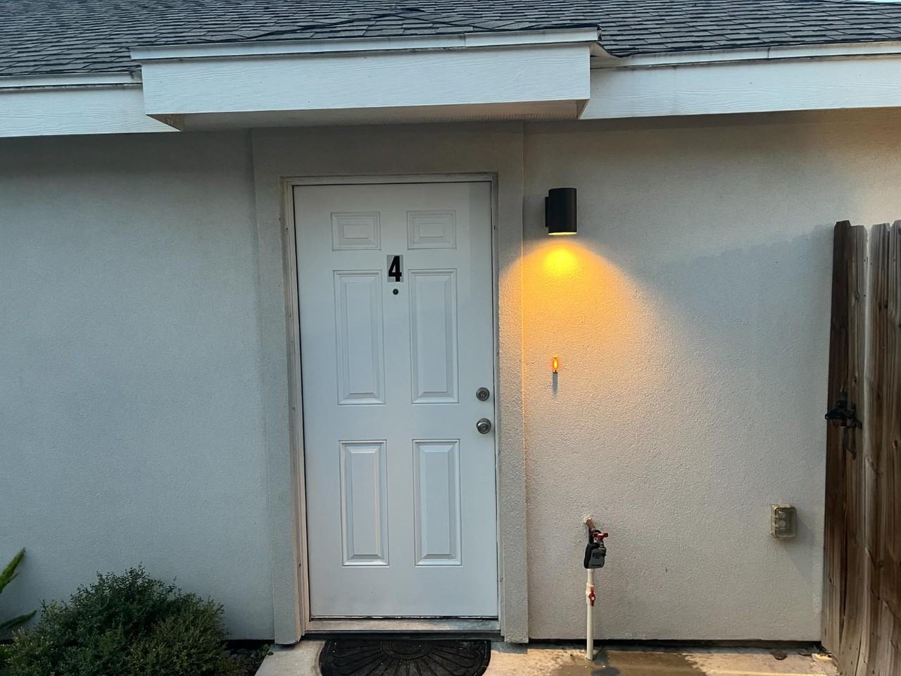 Fourplex W - Photo 3 of 10