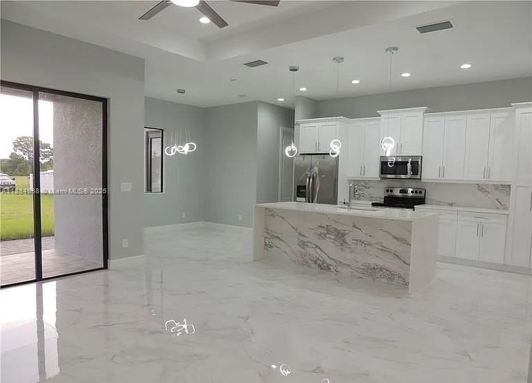 2011 Nw 10th Pl - Photo 2 of 3