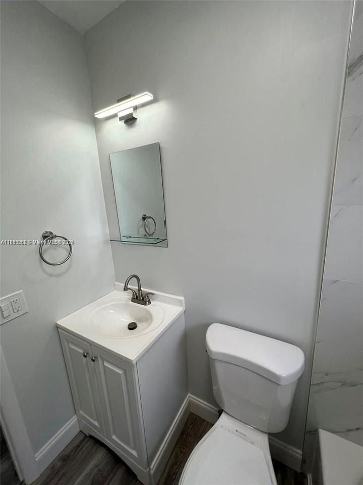 245 Ne 191st St #3014 - Photo 7 of 8