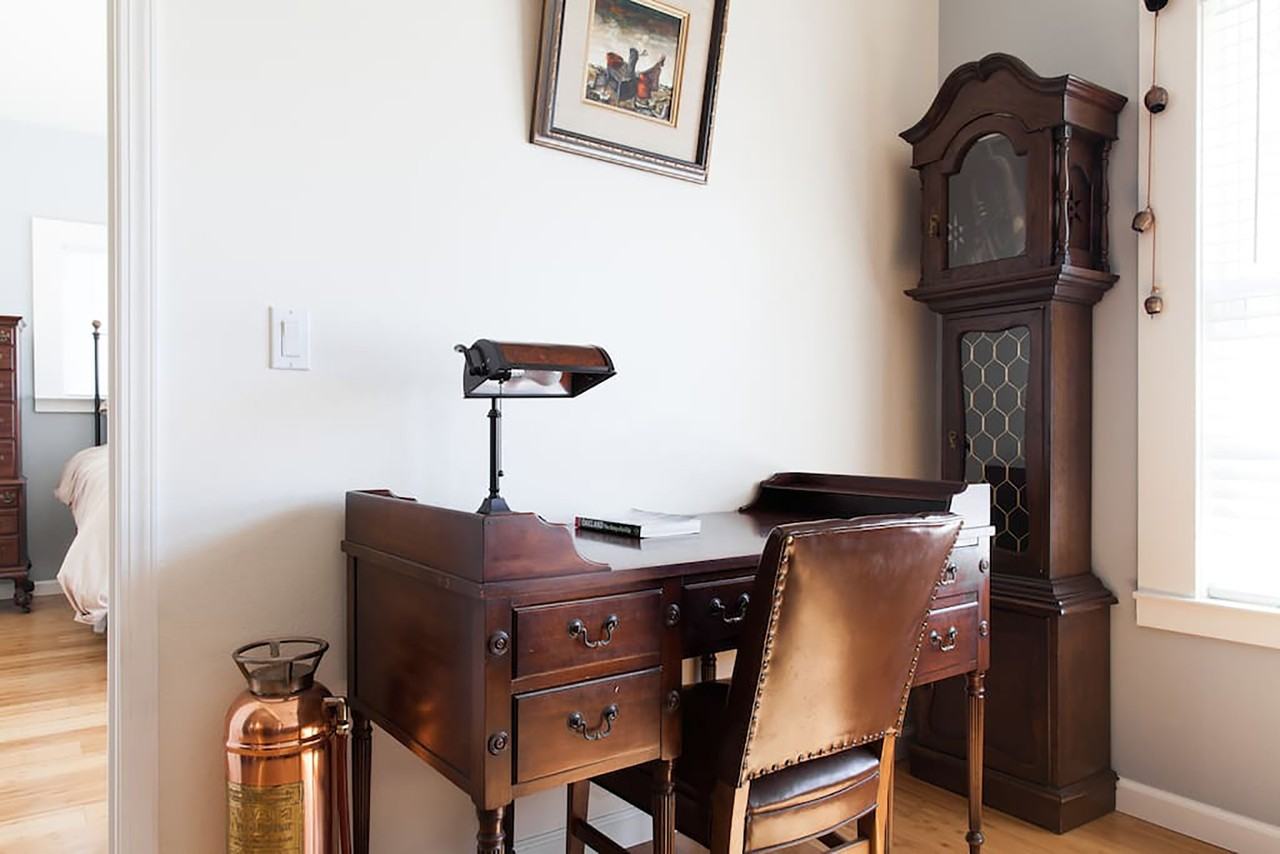 152 International Boulevard #B - Photo 3 of 15