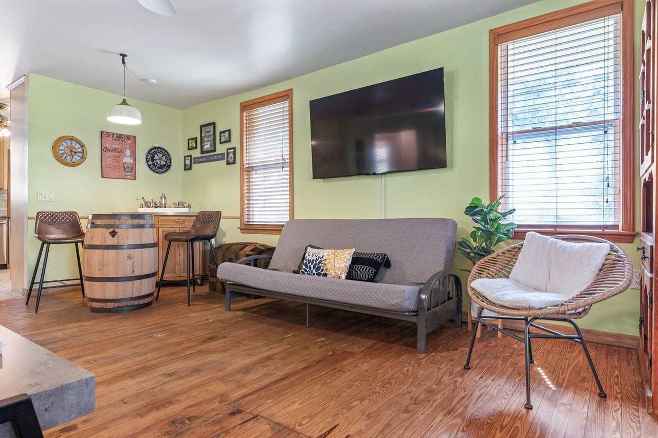 35 Desoto Place #1281968P - Photo 2 of 46