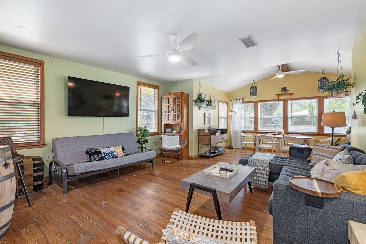 35 Desoto Place #1281968P - Photo 3 of 46