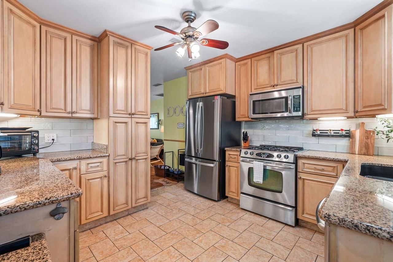 35 Desoto Place #1281968P - Photo 7 of 46